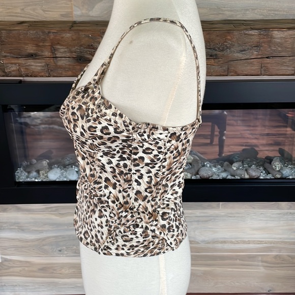 Guess Leopard print top. Stretch. Size L - Picture 3 of 8